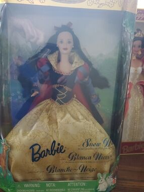 Snow White Barbie Collector Special Edition